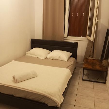 Chambre Cour Apartment Fontaine  Bagian luar foto